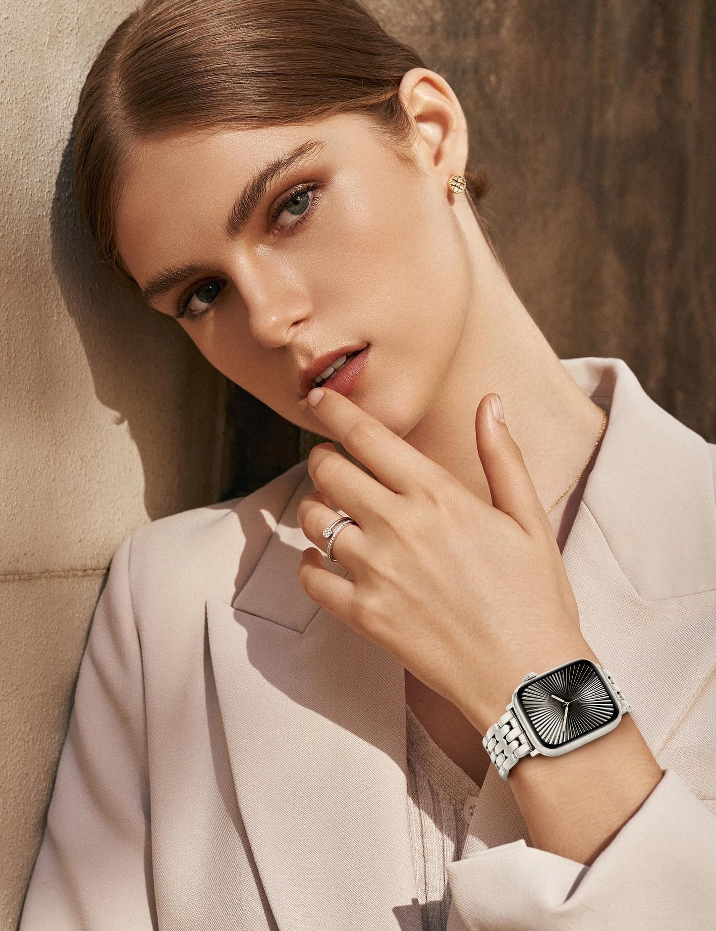 TOYOUTHS Designer Vintage Gold Bracelet for Apple Watch Band Women 42/40/41/38/44/45/46/49mm, Stainless Steel Dressy Elegant Luxury Metal Strap for iWatch Series 11 10 9 8 7 6 5 4 SE/Ultra 3 2 1