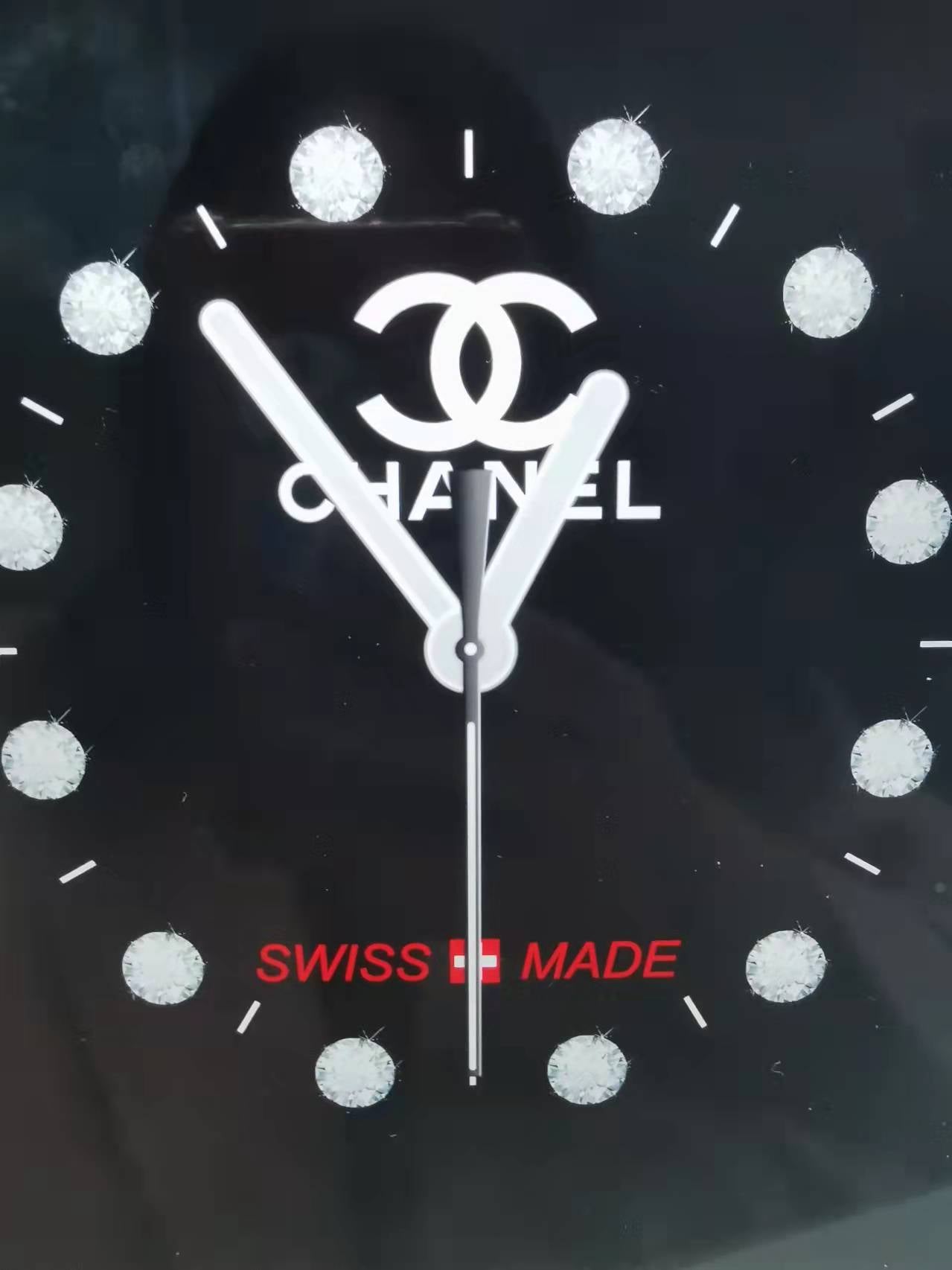 Free apple watch face | Chanel - .Clock File